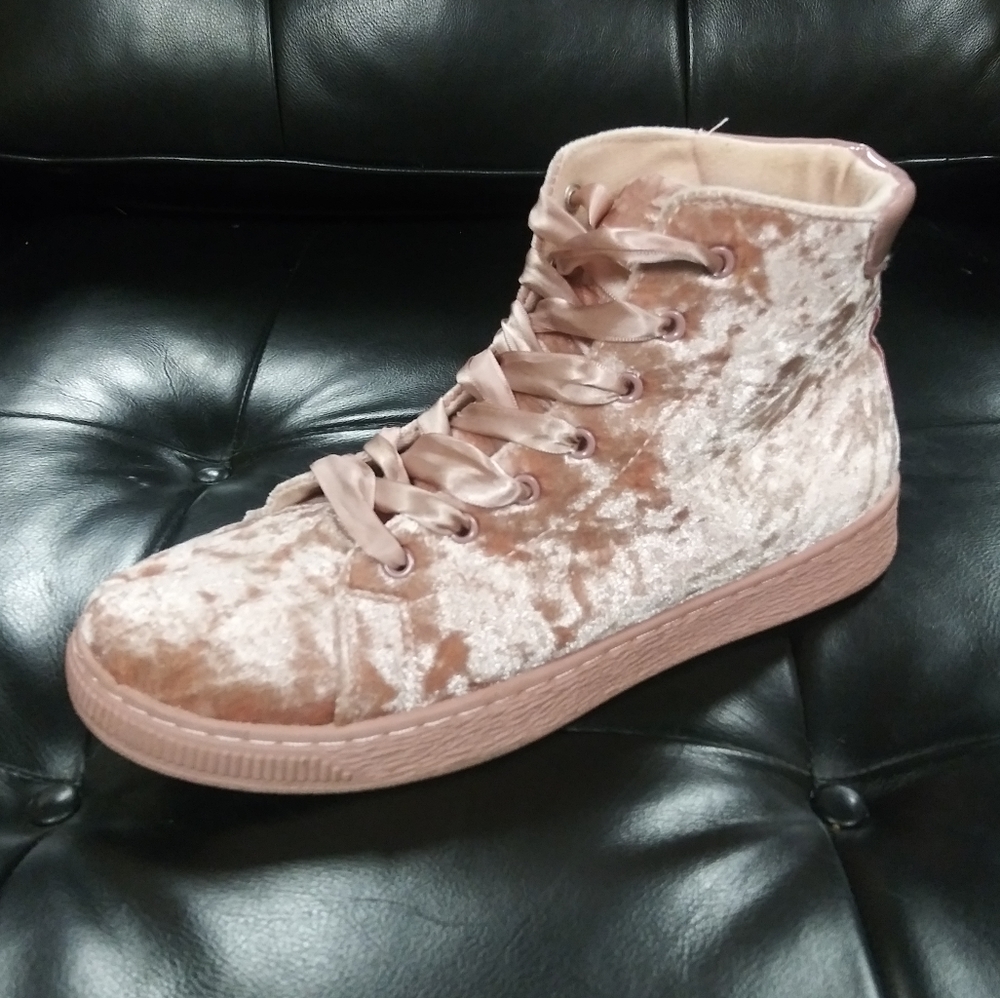 Rouge | SALE🎈Trendy Velvet H/T Sneakers Pink - Picture 3 of 9